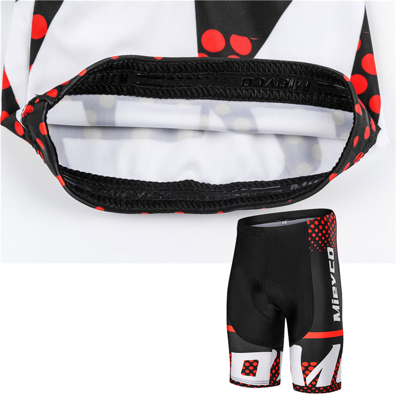 Pantaloncini da Ciclismo Estiv - Padded Cycling Shorts 5D Gel recensione e prezzo