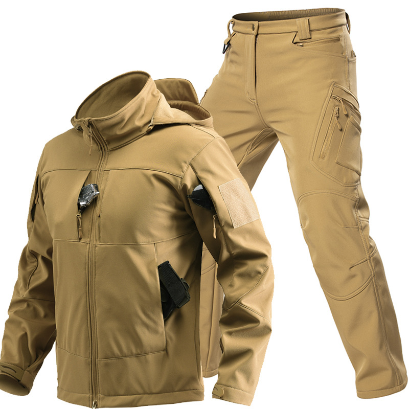 Completo Tattico Softshell da  - Hiking recensione e prezzo